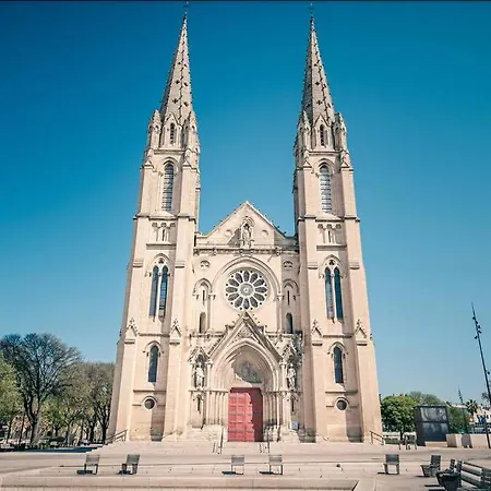 Le Contemporain-2 Chambres-Vue Eglise Saint Paul Nimes Exterior photo
